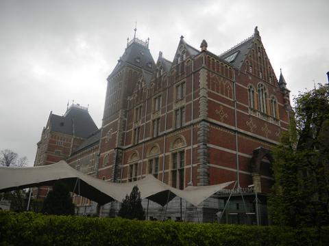 museo-amsterdam.jpg